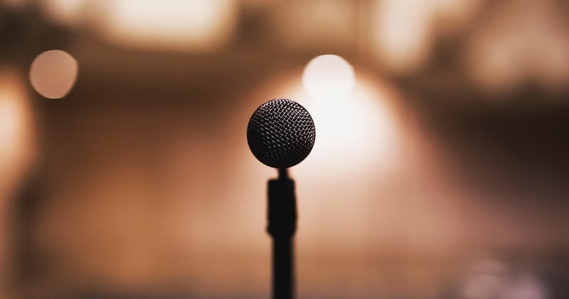Les assistants vocaux adoptent la traduction en direct, une revolution